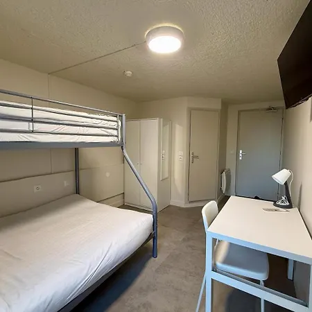 Hotel Mot 2*